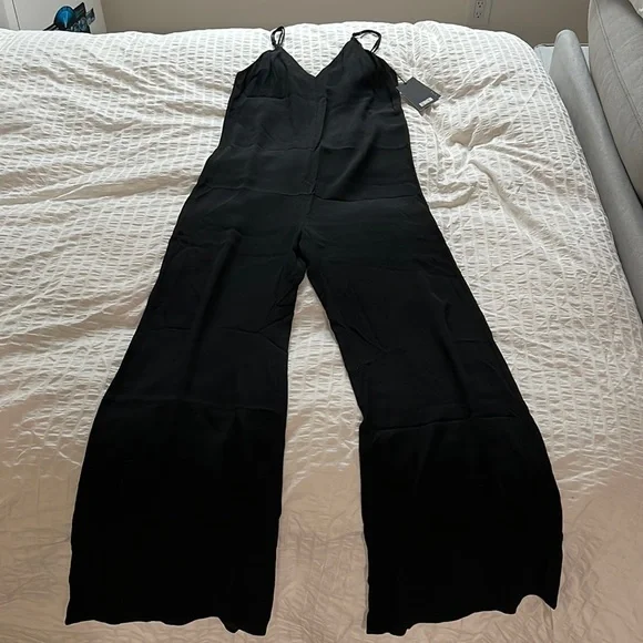 Reformation Milly jumpsuit - Picture 2 of 7